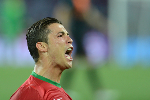 Ronaldo plans to cap a magic year by sinking Spain - Expatica Spain
