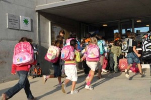 Catalan children arriving at school.